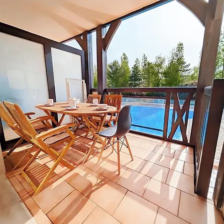 Apartamento Vue Sur La Piscine & Le Golf Avec Balcon & Parking Deauville