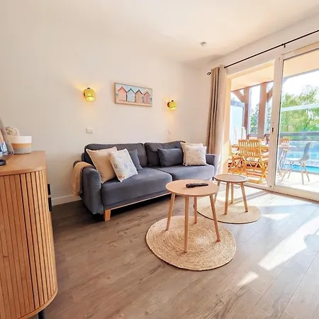 Vue Sur La Piscine & Le Golf Avec Balcon & Parking Deauville