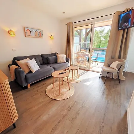 Vue Sur La Piscine & Le Golf Avec Balcon & Parking Apartamento Deauville